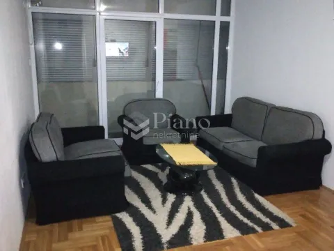 Rent, one bedroom apartment, 42m², Podgorica, Crna Gora - image 4