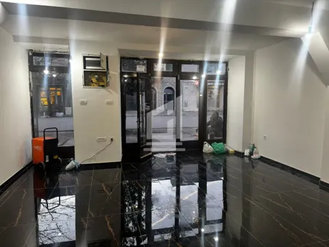 Rent, office space, 70m², Centar, Danilovgrad - image 6