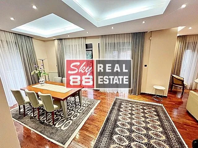 Prodaja, kuća, 371m², Savski Venac, Beograd