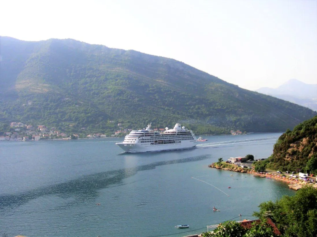 Prodaja, kuća, 238m², Opatovo, Tivat