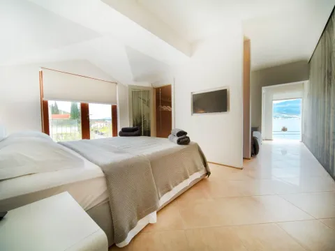 Sale, house, 140m², Krašići, Tivat - image 4