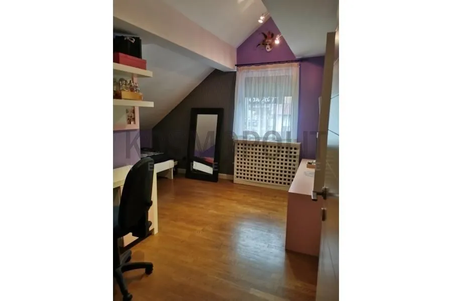 Sale, apartment, 199m², Banovo Brdo, Beograd
