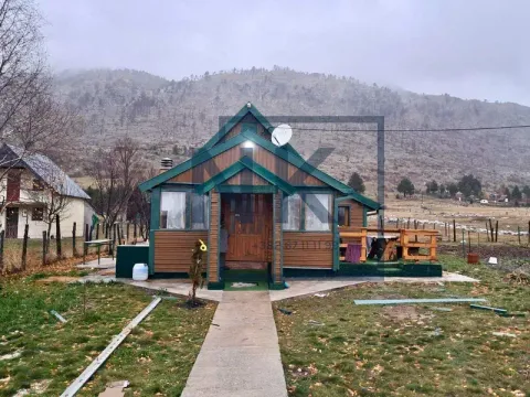 Prodaja, kuća, 47m², Kuči, Podgorica - image 3