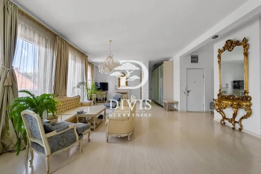 Sale, three bedroom apartment, 143m², Vukov Spomenik, Zvezdara Sve Podlokacije