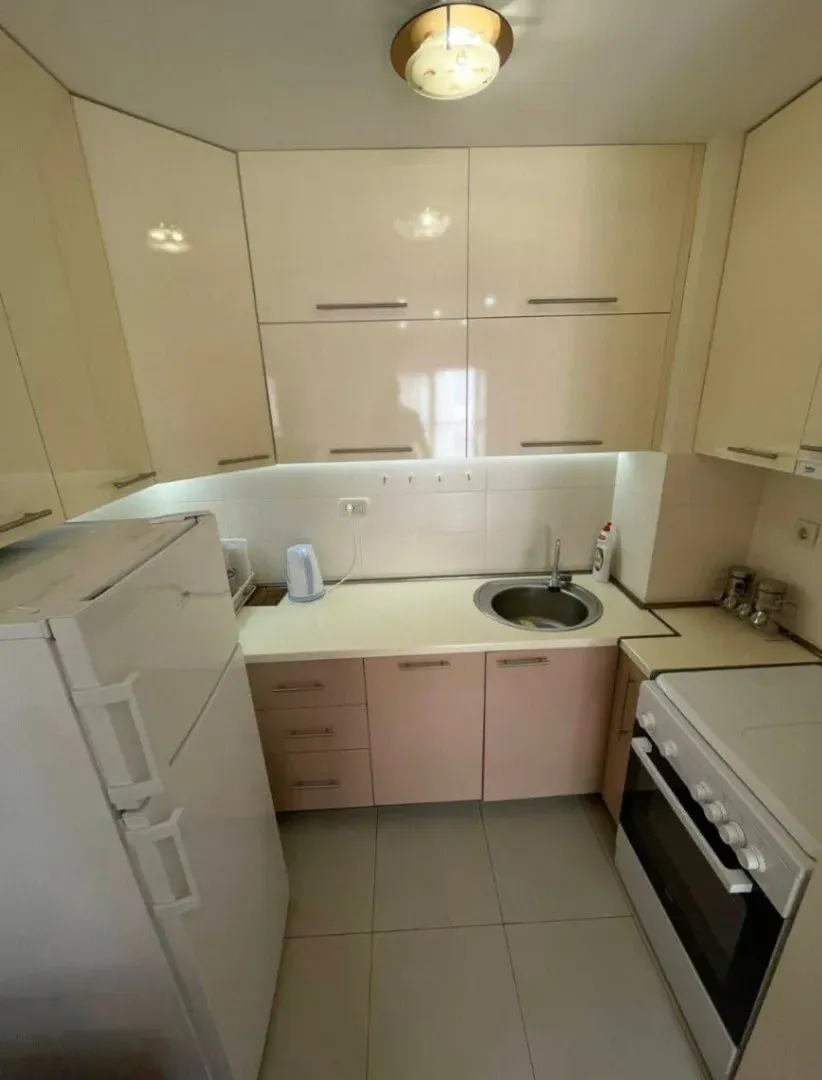 Izdavanje, jednosoban stan, 45m², Zabjelo, Podgorica