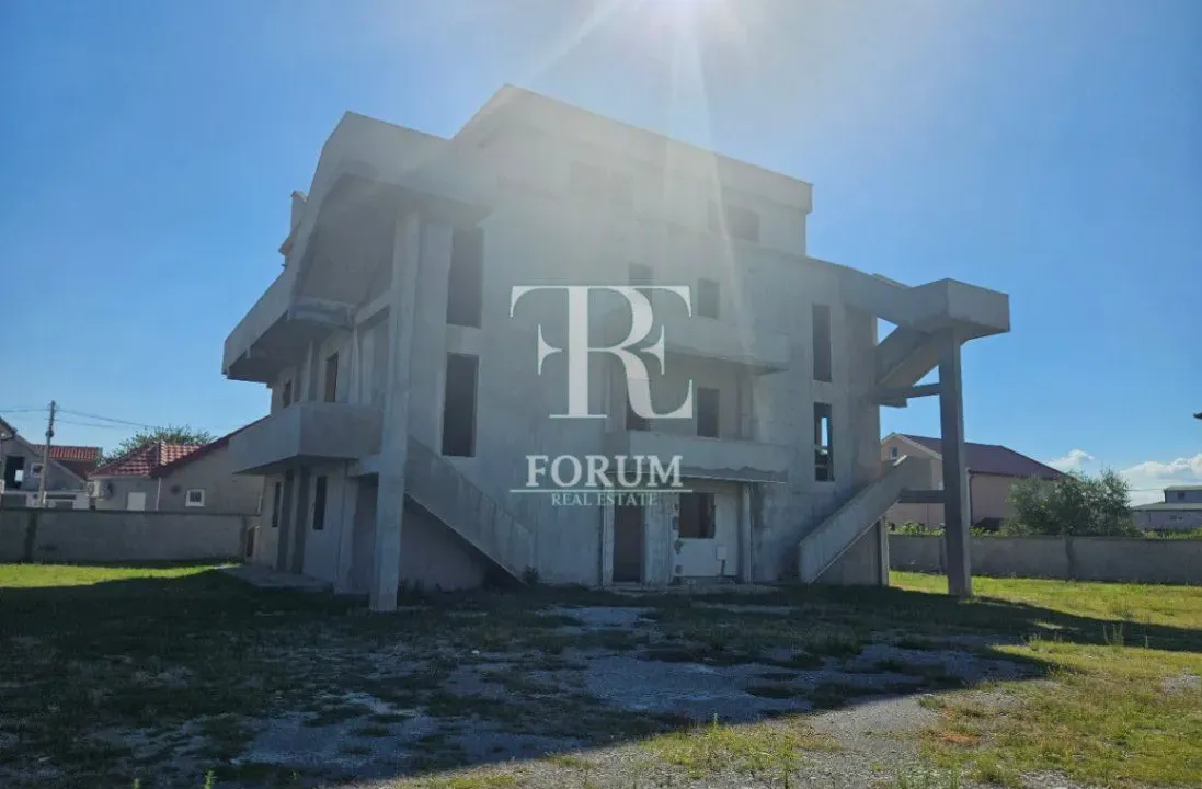 Izdavanje, poslovni prostor, 700m², Karaburško Polje, Podgorica