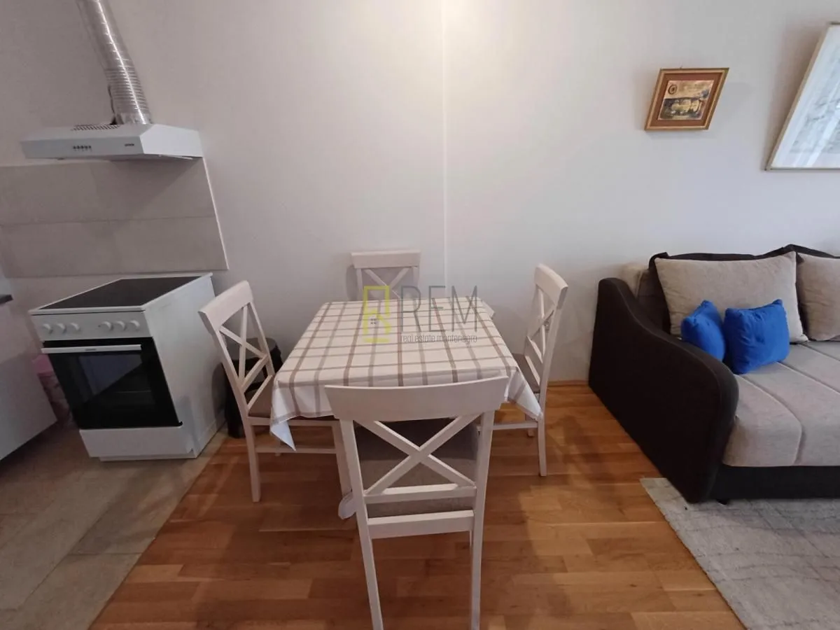 Prodaja, jednosoban stan, 43m², Stari Aerodrom, Podgorica