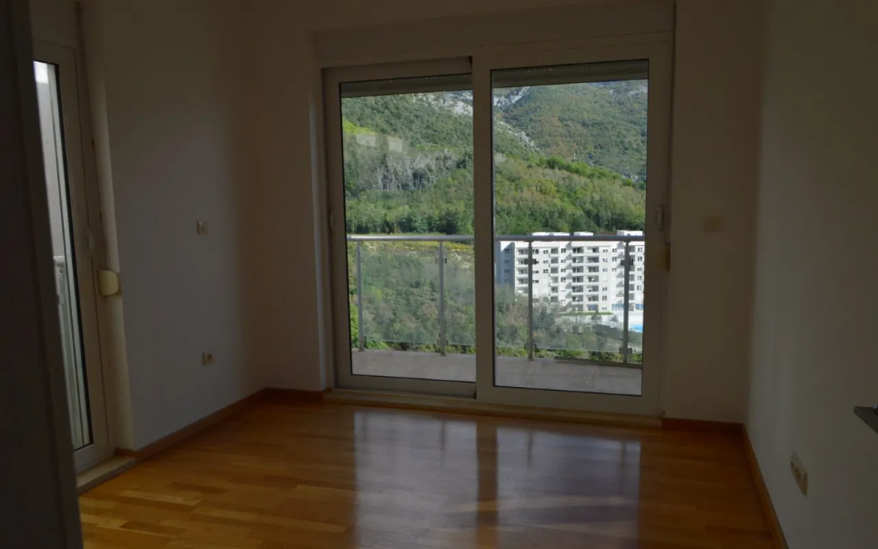 Sale, two bedroom apartment, 72m², Bečići, Budva