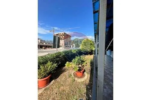 Rent, three bedroom apartment, 100m², Makedonsko naselje, Bar