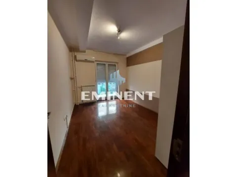 Rent, three bedroom apartment, 90m², Vračar Sve Podlokacije, Beograd - image 7