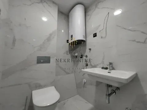 Sale, two bedroom apartment, 55m², Dobrota, Kotor - image 4