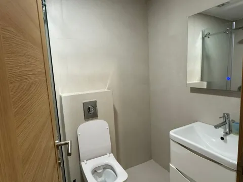 Izdavanje, jednosoban stan, 45m², City Kvart, Podgorica - image 10