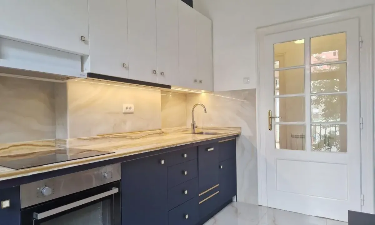 Prodaja, dvosoban stan, 73m², Botanička Bašta, Palilula Sve Podlokacije