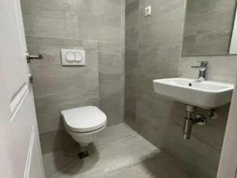 Izdavanje, jednosoban stan, 58m², Pobrežje, Podgorica - image 3