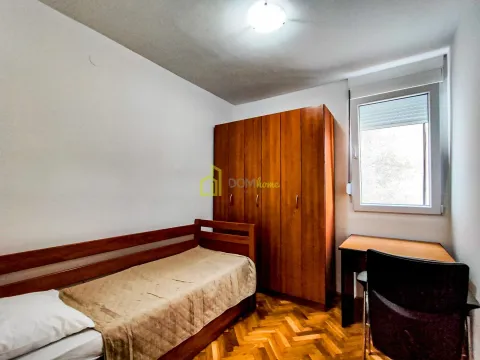 Izdavanje, četvorosoban stan, 95m², Blok 6, Podgorica - image 3