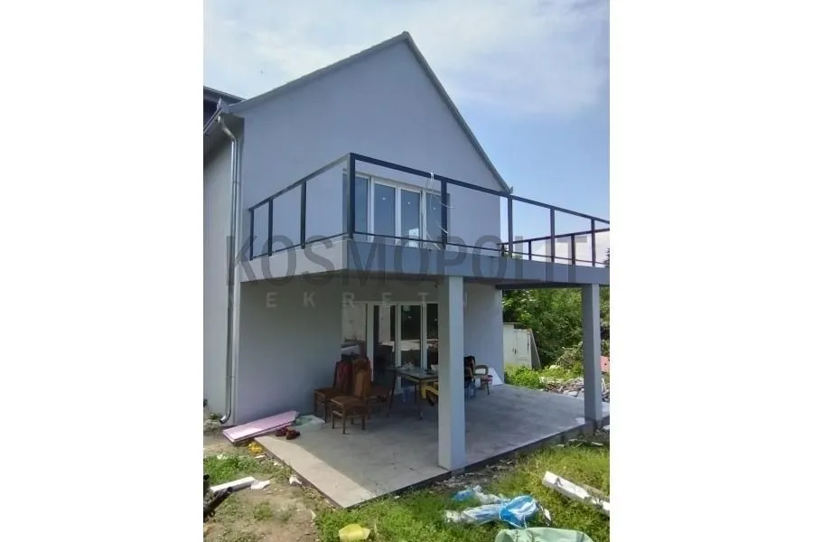 Prodaja, kuća, 290m², Novi Banovci, Stara Pazova