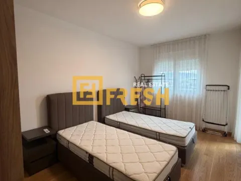 Izdavanje, dvosoban stan, 75m², City Kvart, Podgorica - image 9