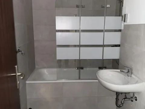 Prodaja, dvosoban stan, 55m², Vašarište, Kragujevac - image 5