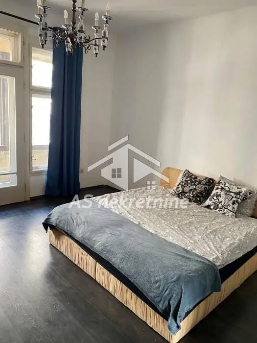 Rent, four bedroom apartment, 120m², Stari Grad, Beograd