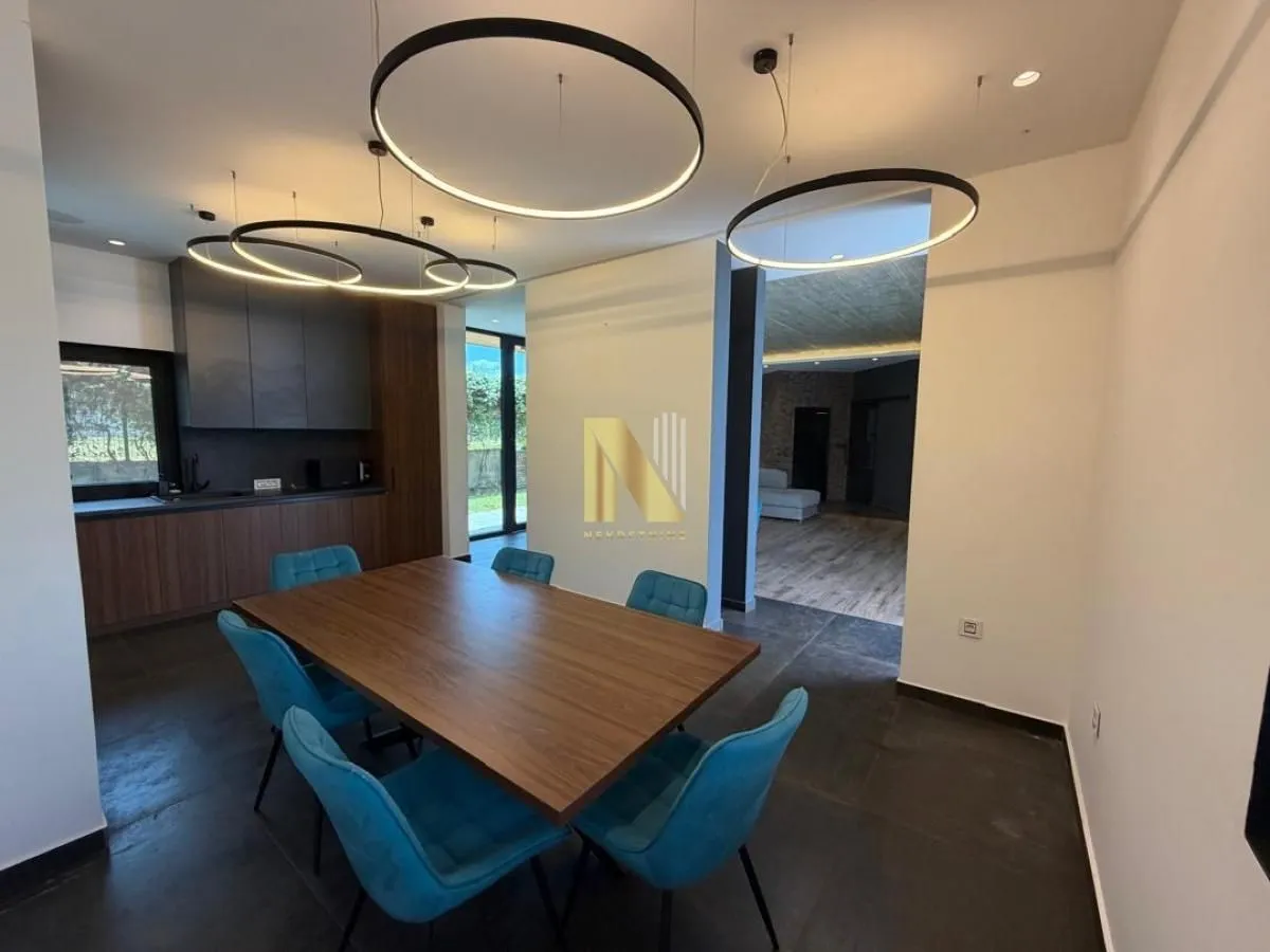 Rent, house, 250m², Sremska Kamenica, Petrovaradin