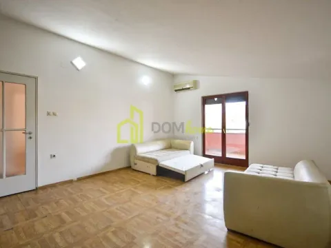 Rent, two bedroom apartment, 85m², Stari Aerodrom, Podgorica - image 4