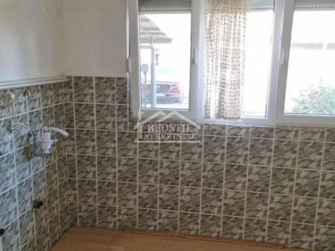 Prodaja, trosoban stan, 70m², Centar, Pančevo - image 11