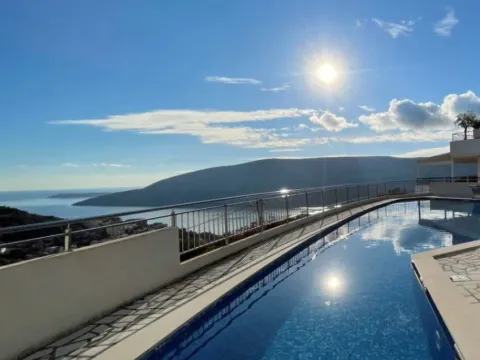 Sale, two bedroom apartment, 109m², Topla, Herceg Novi