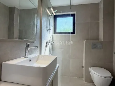 Izdavanje, dvosoban stan, 65m², Zabjelo, Podgorica - image 11