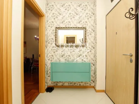 Izdavanje, jednosoban stan, 54m², Tuški Put, Podgorica - image 11