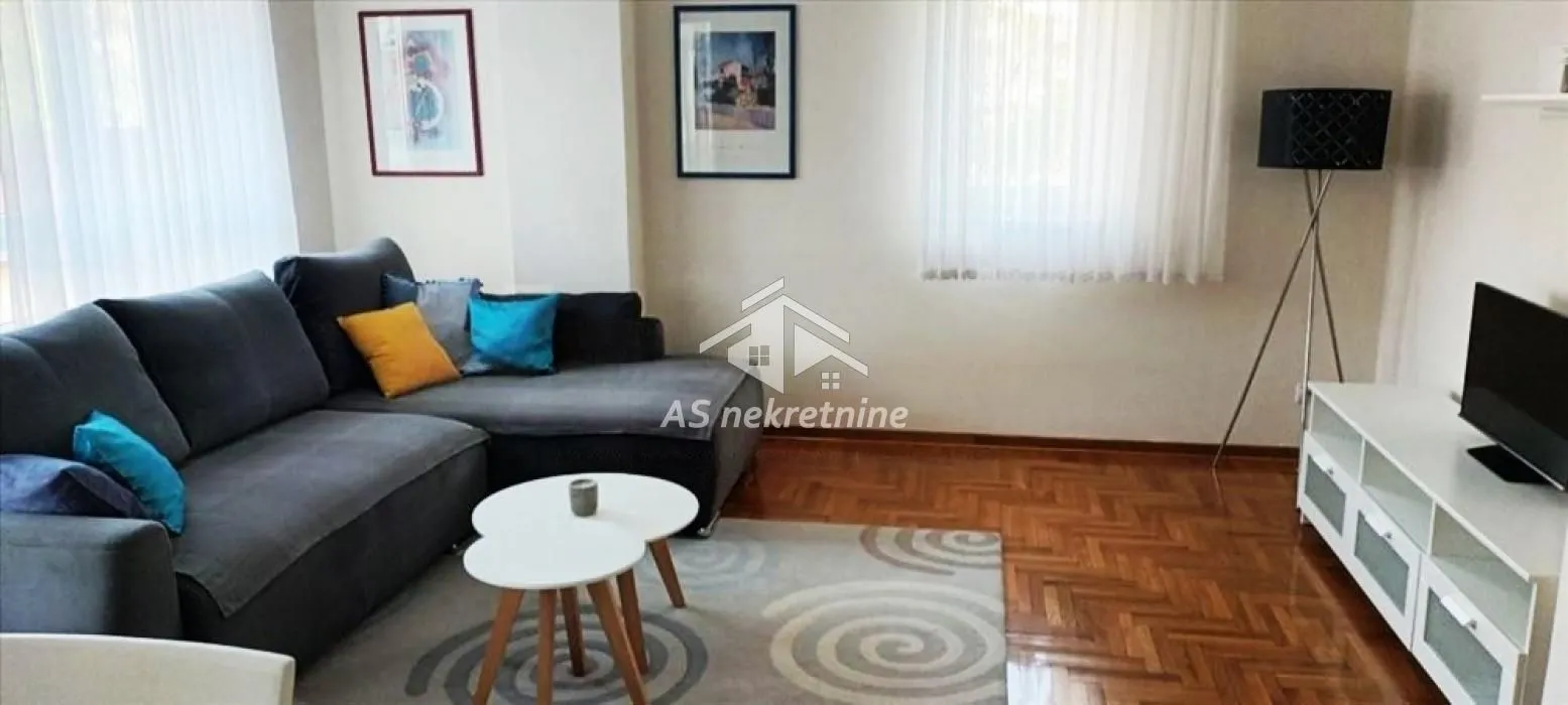 Rent, two bedroom apartment, 55m², Retenzija, Beograd