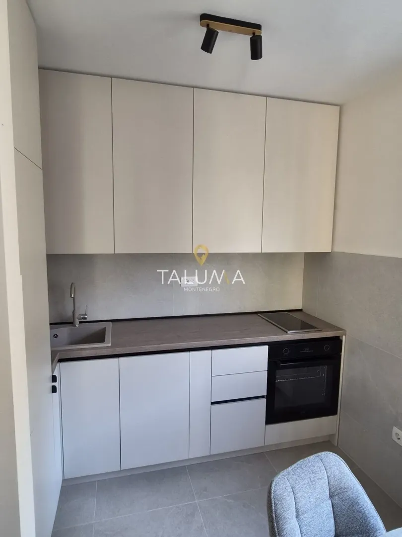 Rent, one bedroom apartment, 40m², Pobrežje, Podgorica