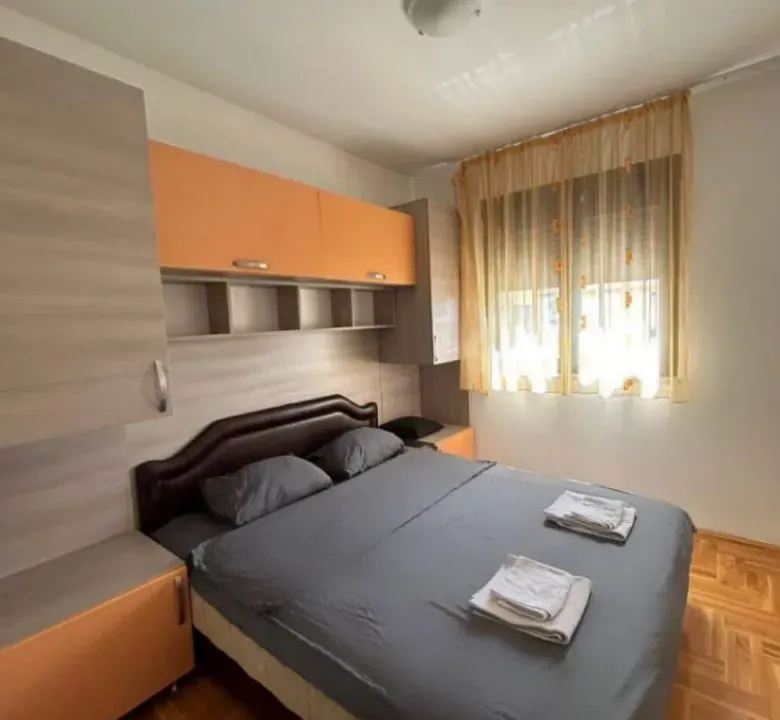 Izdavanje, jednosoban stan, 41m², Budva, Crna Gora