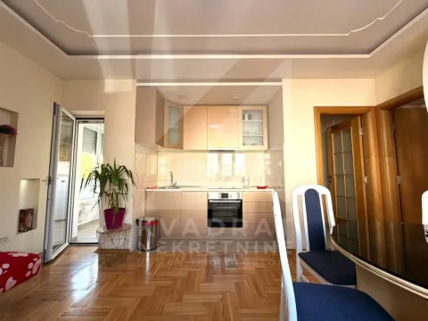 Rent, two bedroom apartment, 68m², Centar, Podgorica - image 5