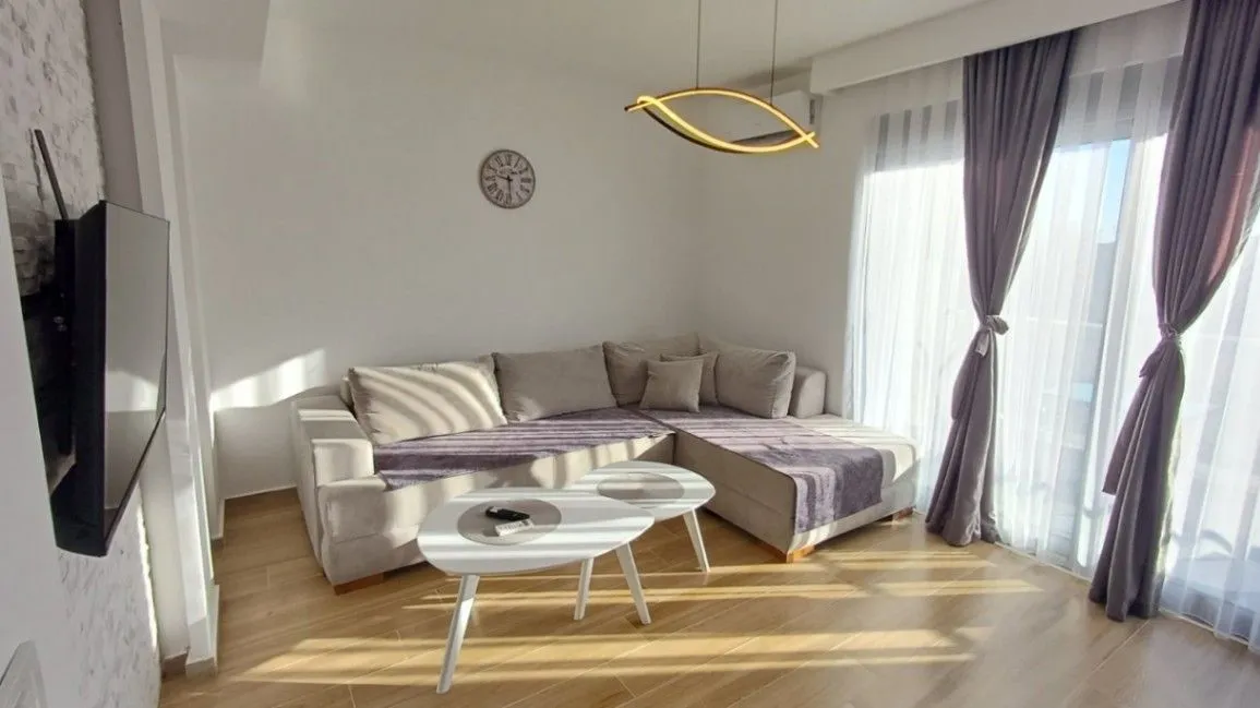 Izdavanje, jednosoban stan, 48m², Ulcinj, Crna Gora