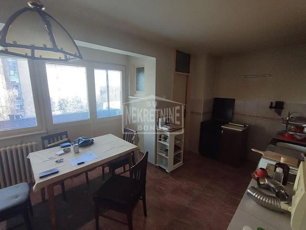 Prodaja, trosoban stan, 58m², Radijalac, Subotica