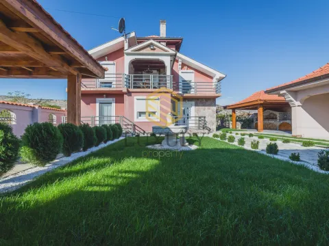 Izdavanje, kuća, 200m², Donji Kokoti, Podgorica - image 3