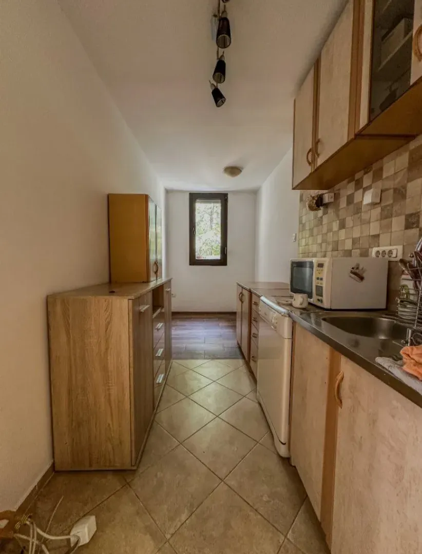 Rent, office space, 80m², Blok 5, Podgorica