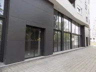 Izdavanje, poslovni prostor, 236m², Paraćin, Srbija - image 1