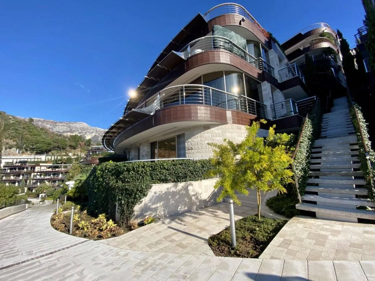 Sale, two bedroom apartment, 108m², Dukley Gardens, Budva