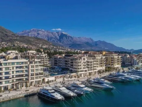 Prodaja, dvosoban stan, 128m², Porto Montenegro, Tivat - image 4