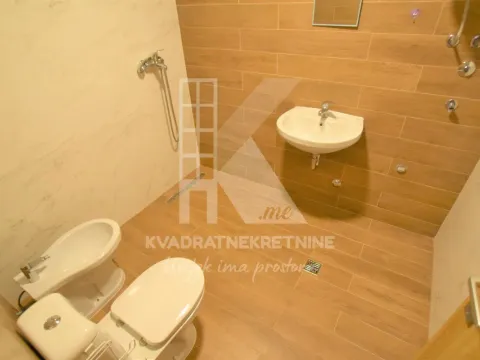 Rent, office space, 69m², Ljubović, Podgorica - image 7