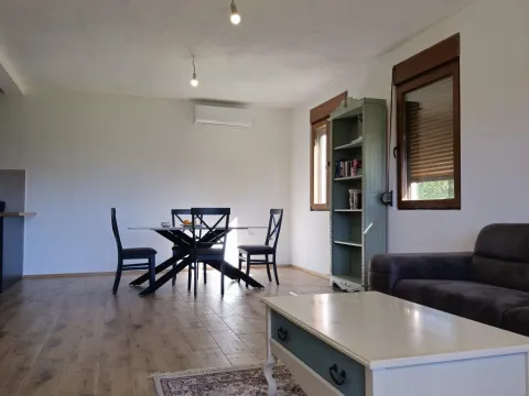 Rent, house, 120m², Piperi, Podgorica - image 4