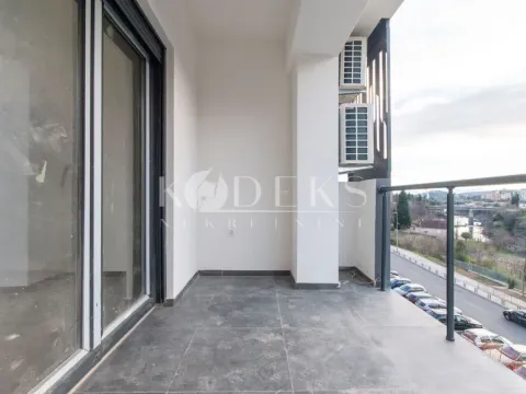 Rent, office space, 64m², City Kej, Podgorica - image 14