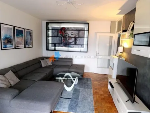 Izdavanje, trosoban stan, 86m², Vračar Sve Podlokacije, Beograd - image 1