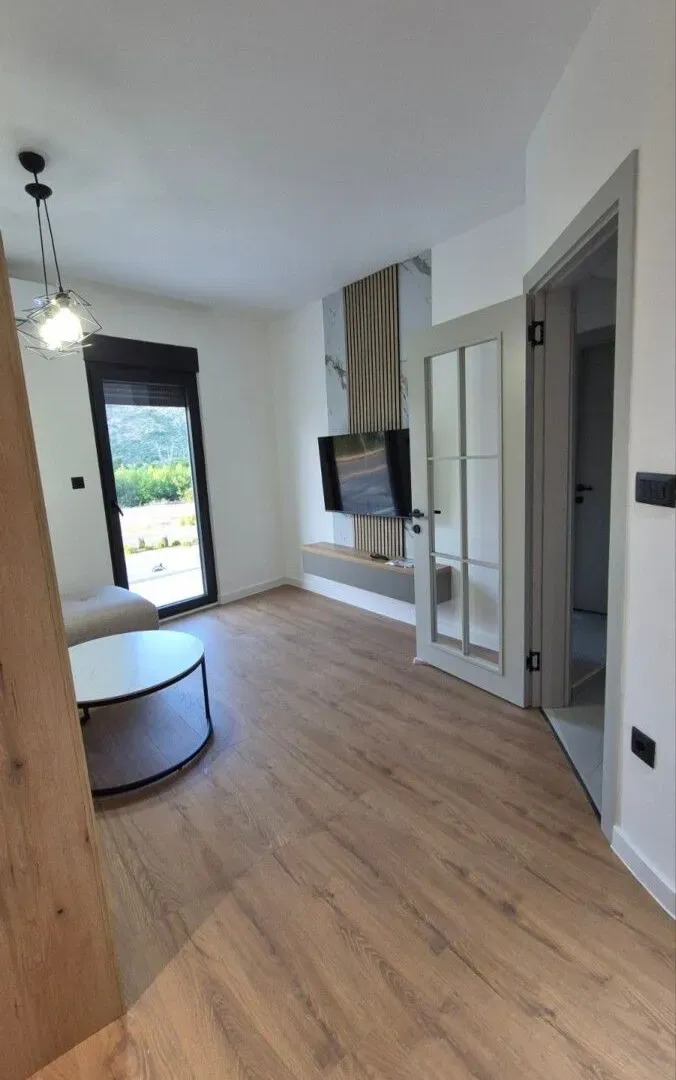 Rent, one bedroom apartment, 40m², Gornja Gorica, Podgorica