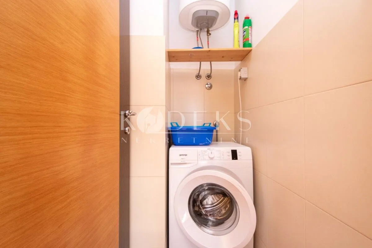 Izdavanje, trosoban stan, 103m², Zabjelo, Podgorica