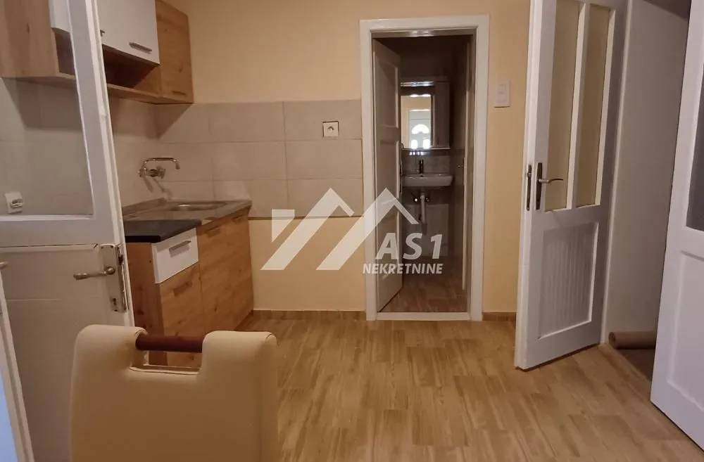 Rent, house, 81m², Novo naselje, Novi Sad