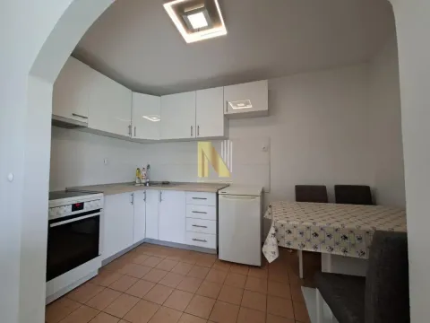 Izdavanje, trosoban stan, 115m², Klisa, Novi Sad Sve Podlokacije - image 3