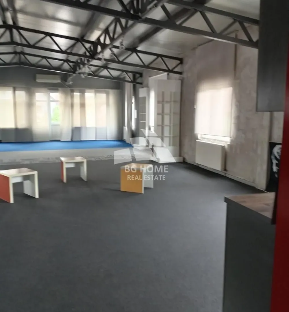 Rent, office space, 1400m², Zemun Centar, Zemun Sve Podlokacije