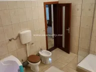 Izdavanje, stan, 103m², Centar, Tivat - image 8